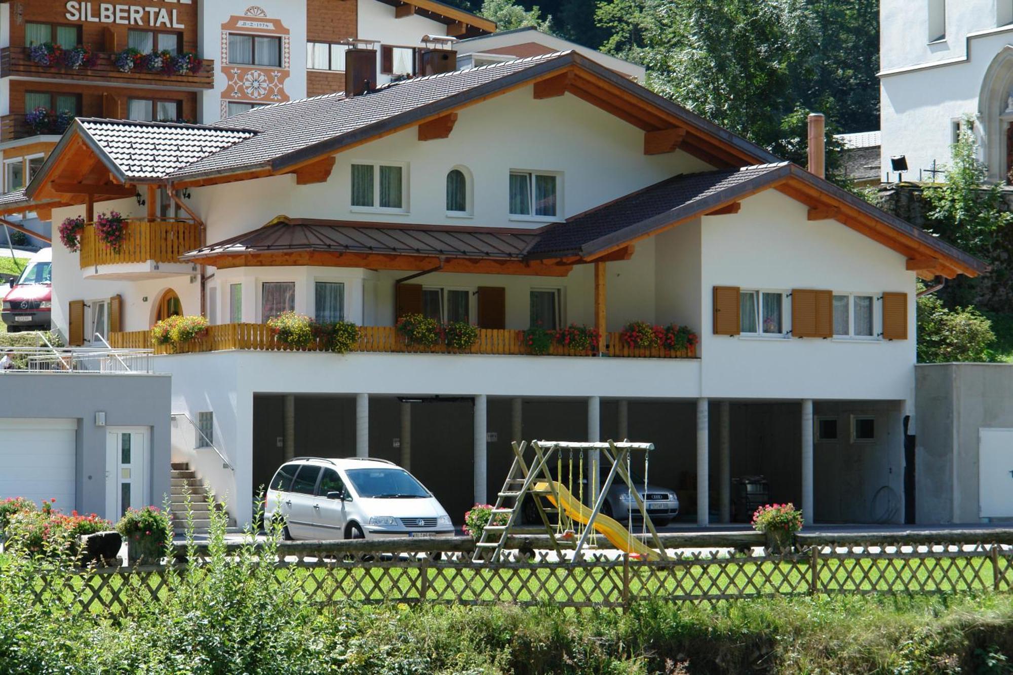 Haus Dagmar Apartment Silbertal Luaran gambar